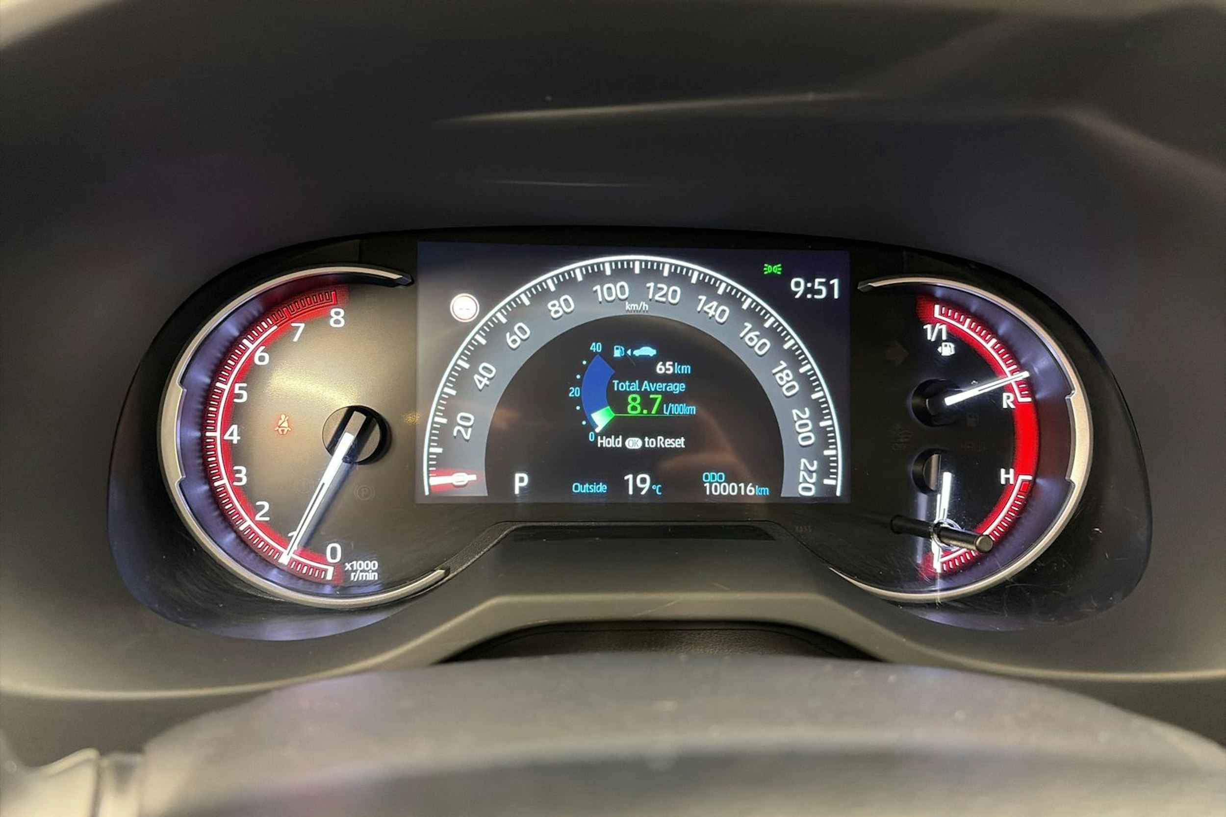 hopea Toyota RAV4 2020 kuva 14.