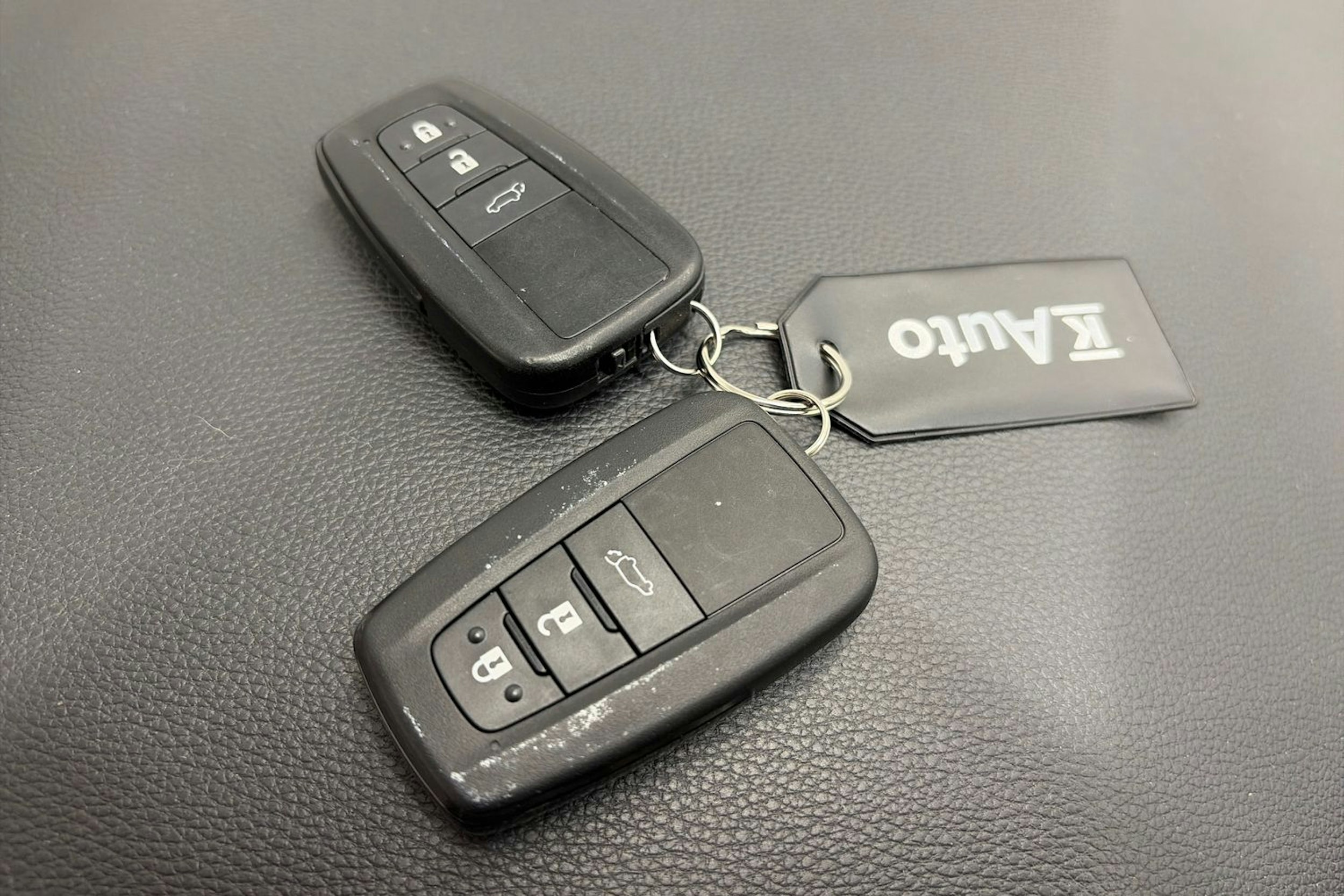 hopea Toyota RAV4 2020 kuva 23.