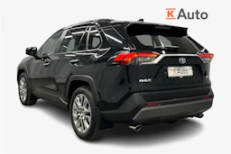 musta Toyota RAV4 2020 kuva 2.