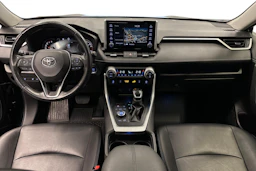 musta Toyota RAV4 2020 kuva 7.
