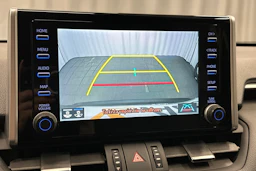 musta Toyota RAV4 2020 kuva 24.