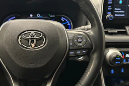 valkoinen Toyota RAV4 2020 kuva 12.