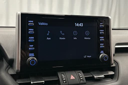 valkoinen Toyota RAV4 2020 kuva 17.