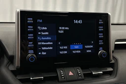 valkoinen Toyota RAV4 2020 kuva 19.