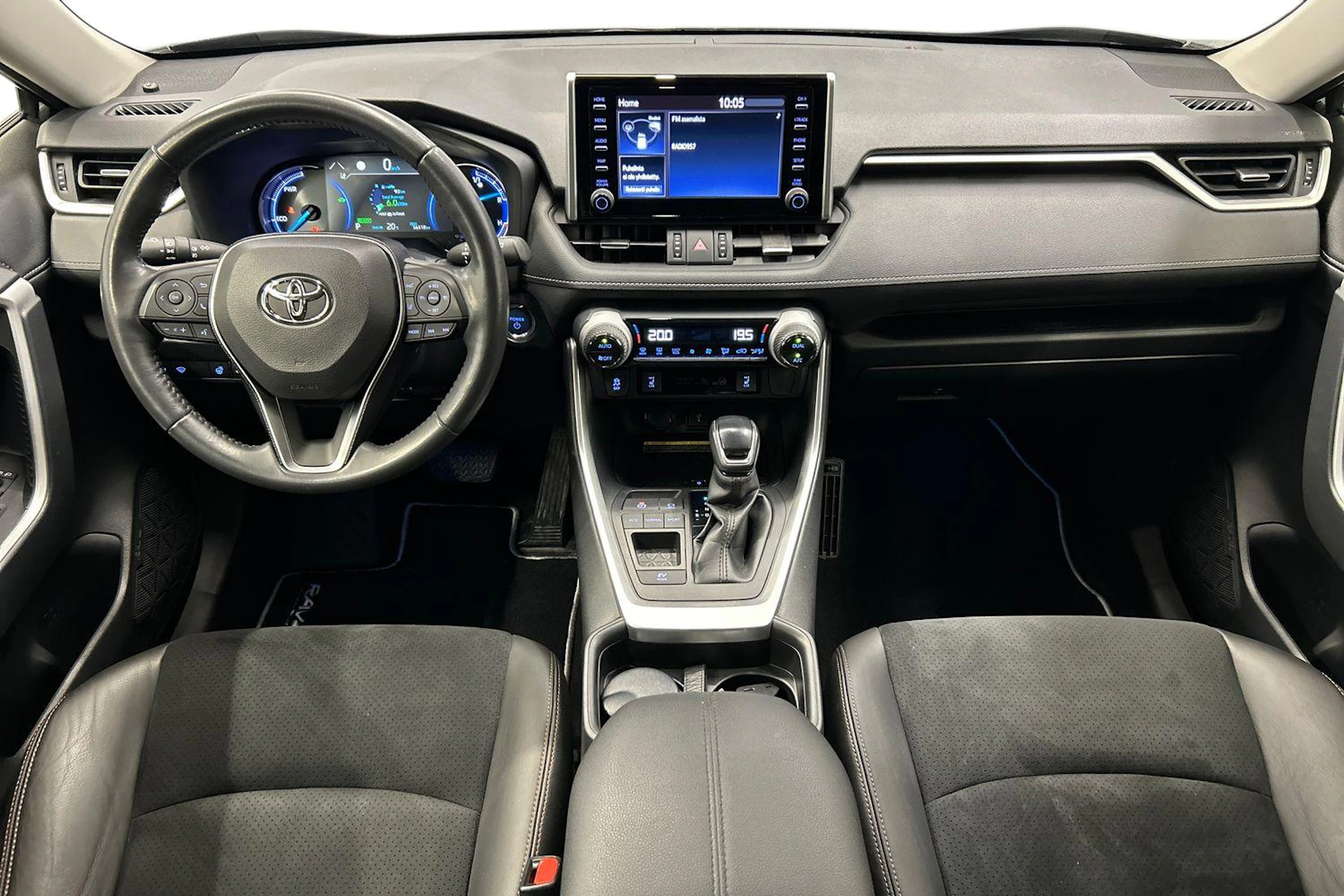 harmaa Toyota RAV4 2020 kuva 7.