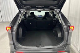 harmaa Toyota RAV4 2020 kuva 12.