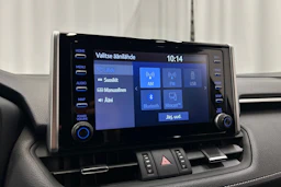 harmaa Toyota RAV4 2020 kuva 22.