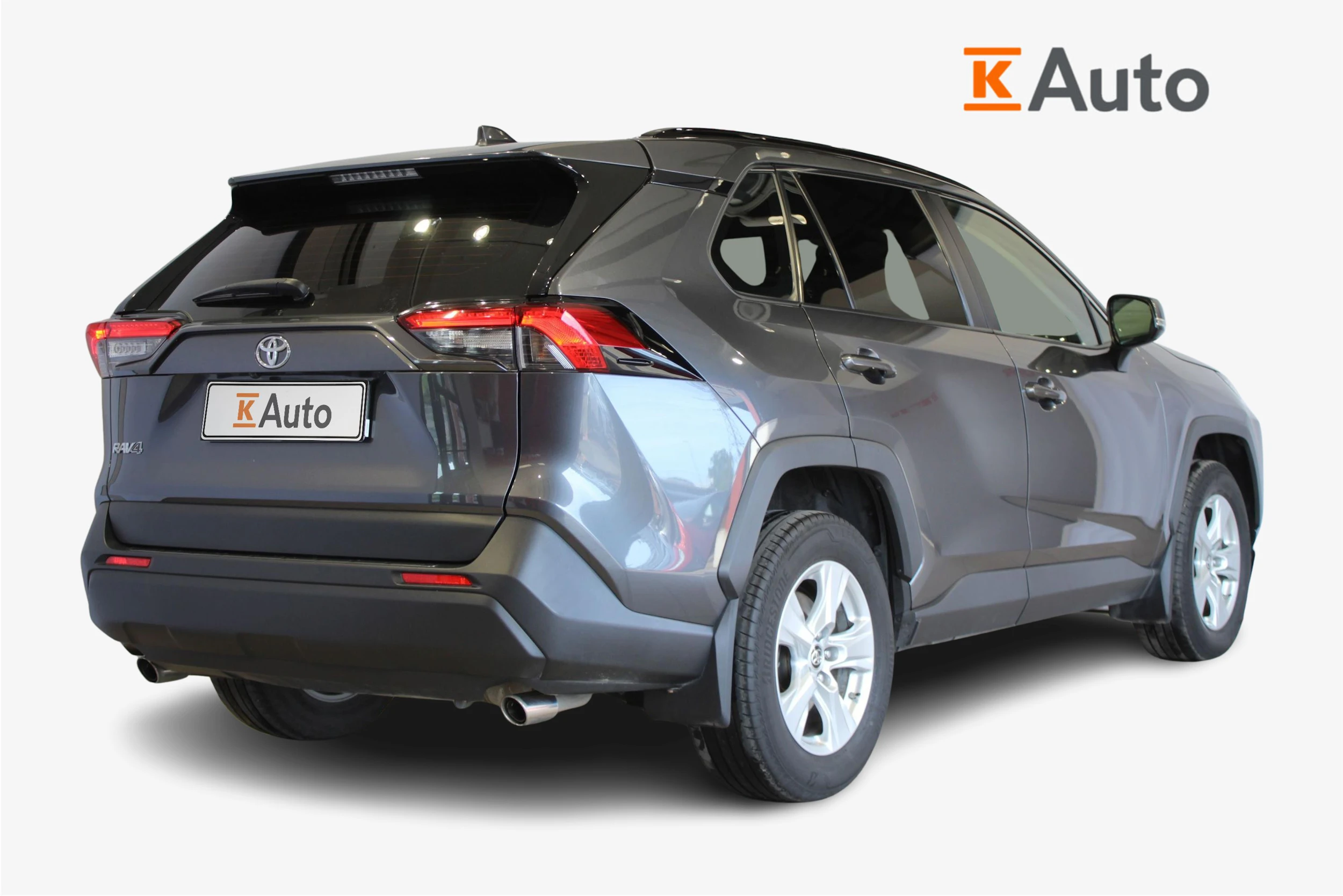 harmaa Toyota RAV4 2020 kuva 2.