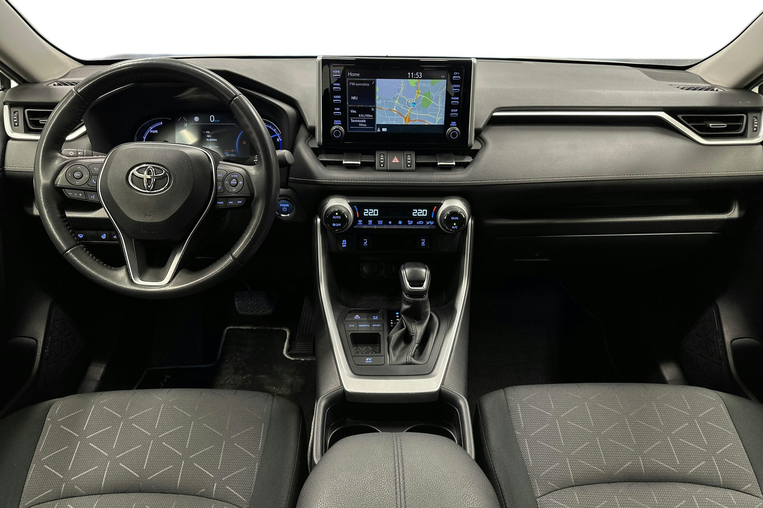 valkoinen Toyota RAV4 2020 kuva 9.