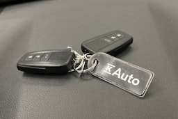 valkoinen Toyota RAV4 2020 kuva 25.