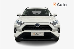 valkoinen Toyota RAV4 2020 kuva 5.