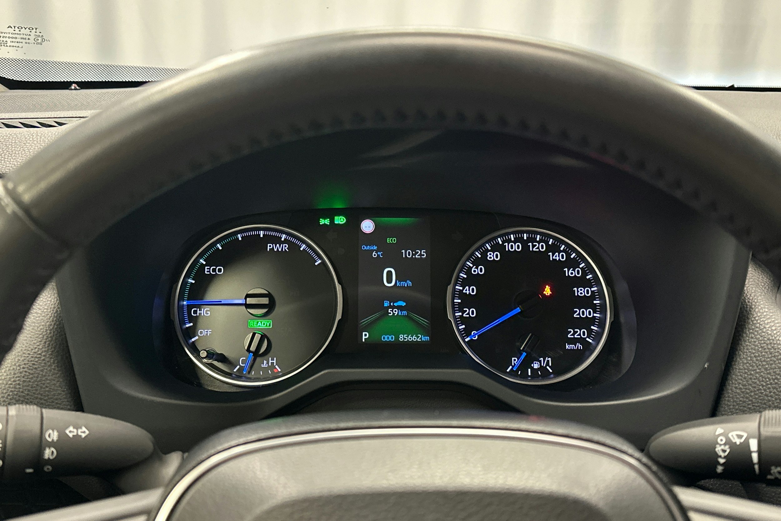 valkoinen Toyota RAV4 2020 kuva 19.