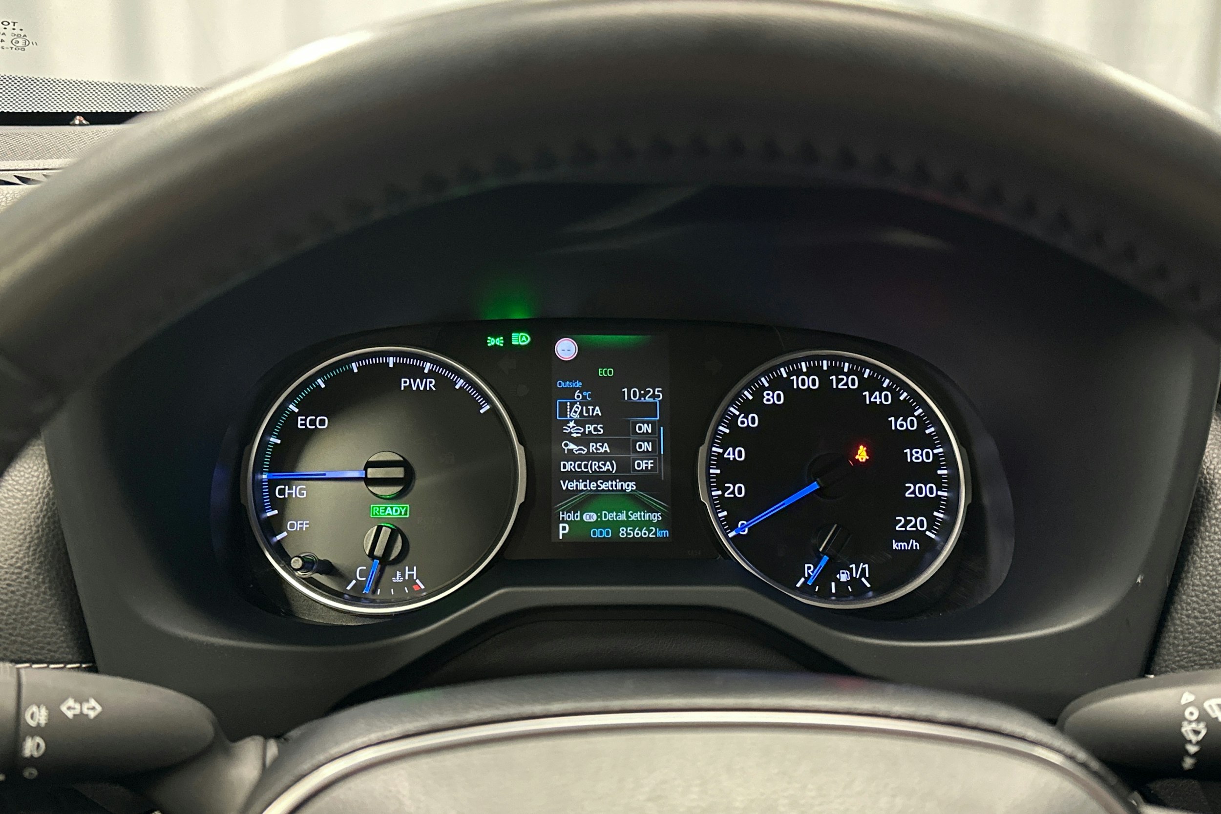 valkoinen Toyota RAV4 2020 kuva 20.