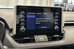 valkoinen Toyota RAV4 2020 kuva 21.