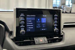 valkoinen Toyota RAV4 2020 kuva 22.