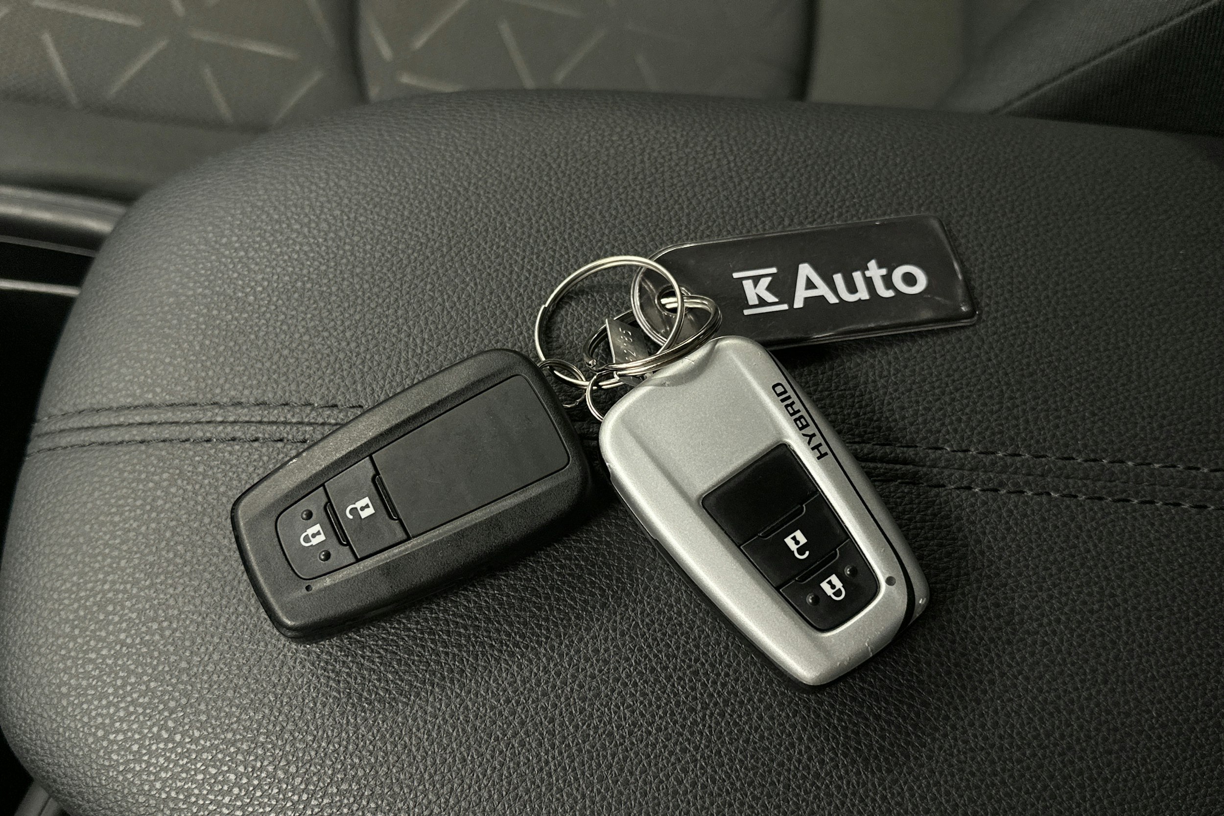 valkoinen Toyota RAV4 2020 kuva 27.