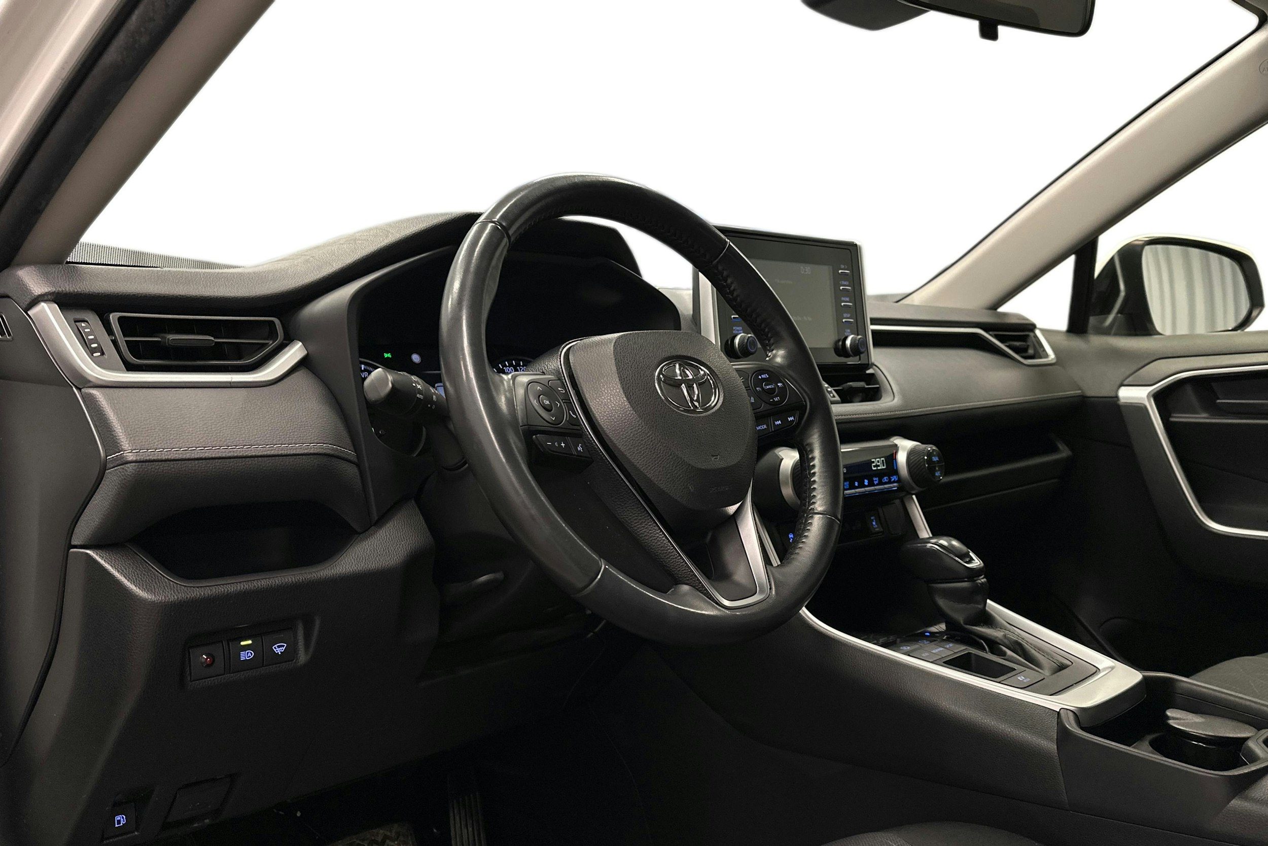 valkoinen Toyota RAV4 2020 kuva 7.