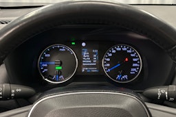 valkoinen Toyota RAV4 2020 kuva 19.