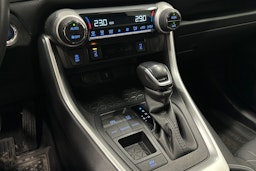 valkoinen Toyota RAV4 2020 kuva 20.