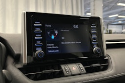 valkoinen Toyota RAV4 2020 kuva 21.