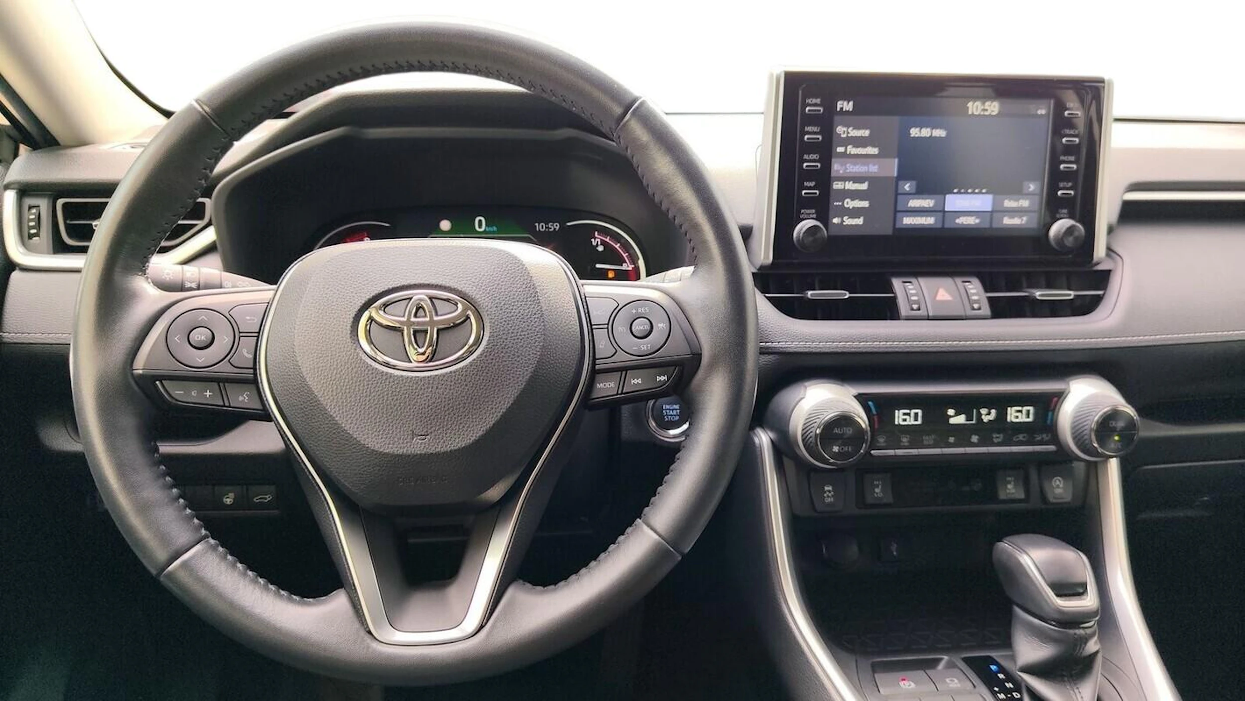 harmaa Toyota RAV4 2020 kuva 5.