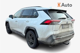 valkoinen Toyota RAV4 2020 kuva 2.