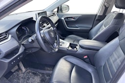 valkoinen Toyota RAV4 2020 kuva 3.