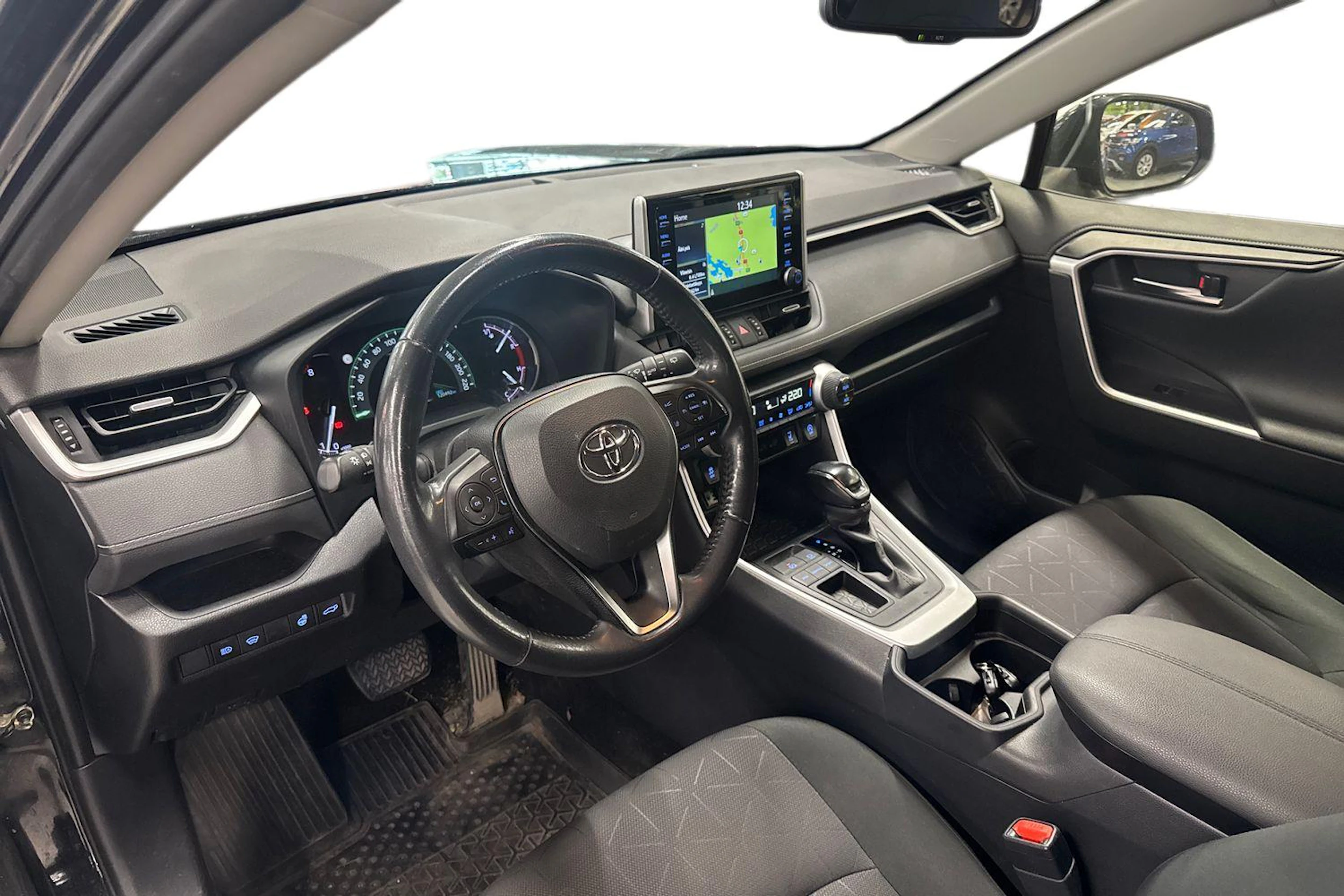 musta Toyota RAV4 2020 kuva 3.
