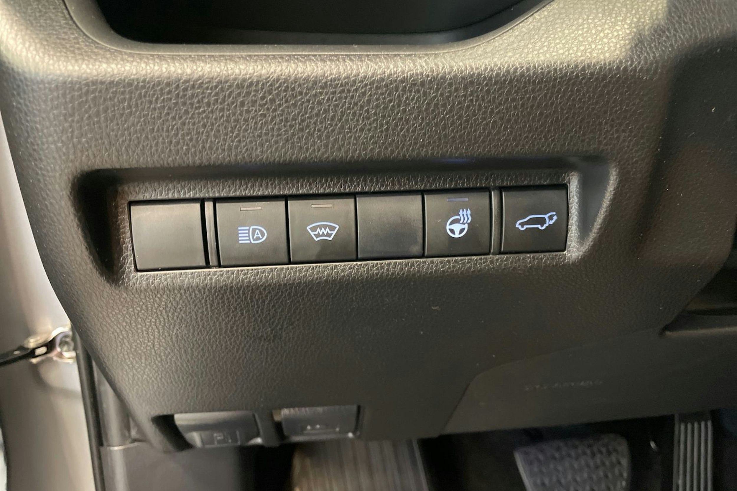 Hopea Toyota RAV4 2020 kuva 18.