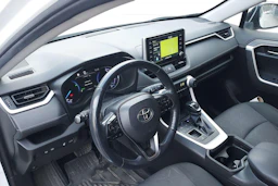 valkoinen Toyota RAV4 2020 kuva 3.