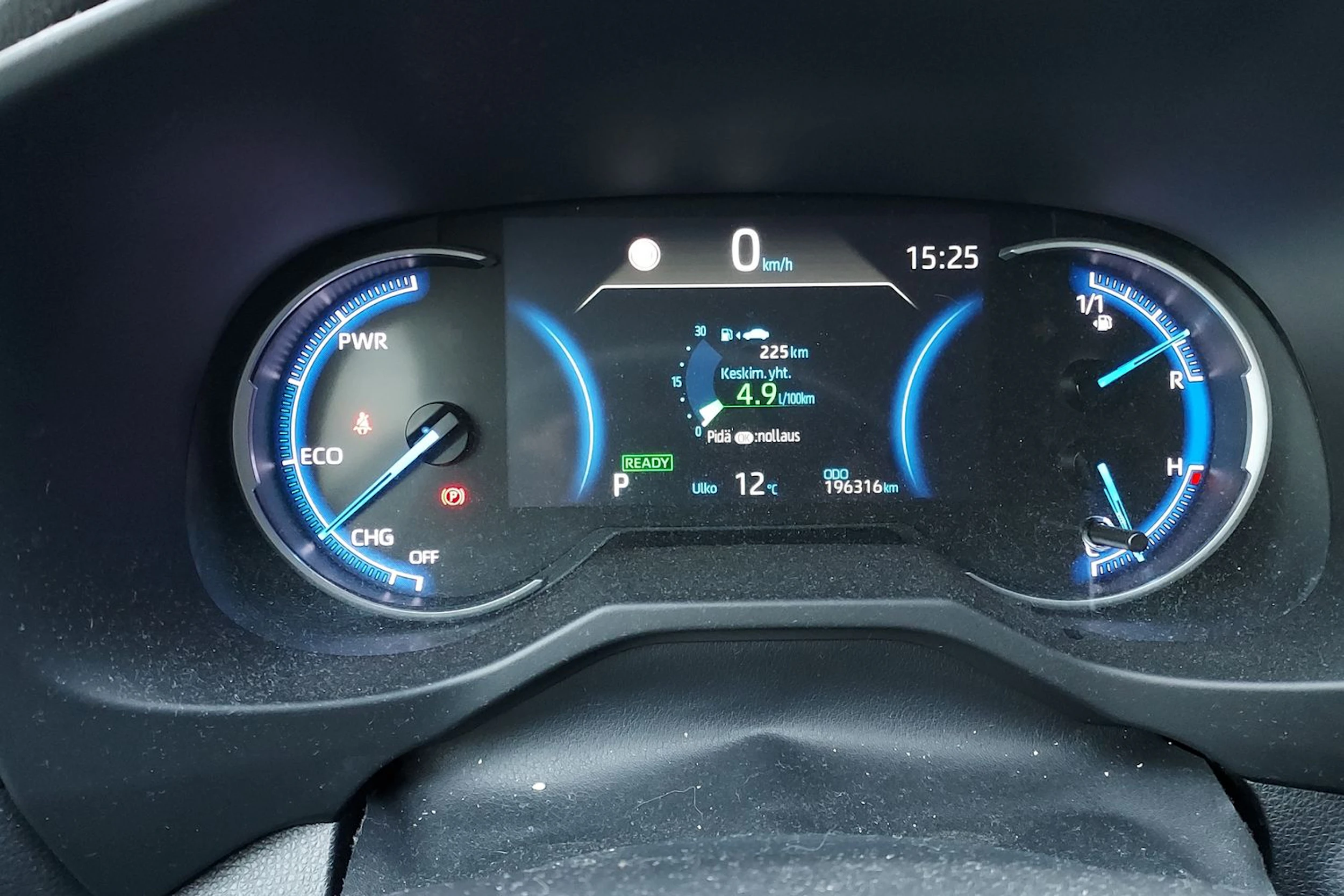 valkoinen Toyota RAV4 2020 kuva 4.
