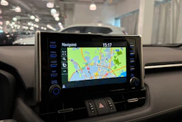 musta Toyota RAV4 2020 kuva 21.