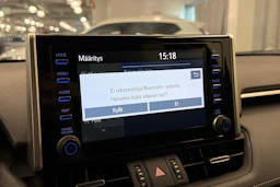 musta Toyota RAV4 2020 kuva 22.