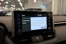 musta Toyota RAV4 2020 kuva 23.