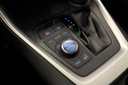 musta Toyota RAV4 2020 kuva 25.