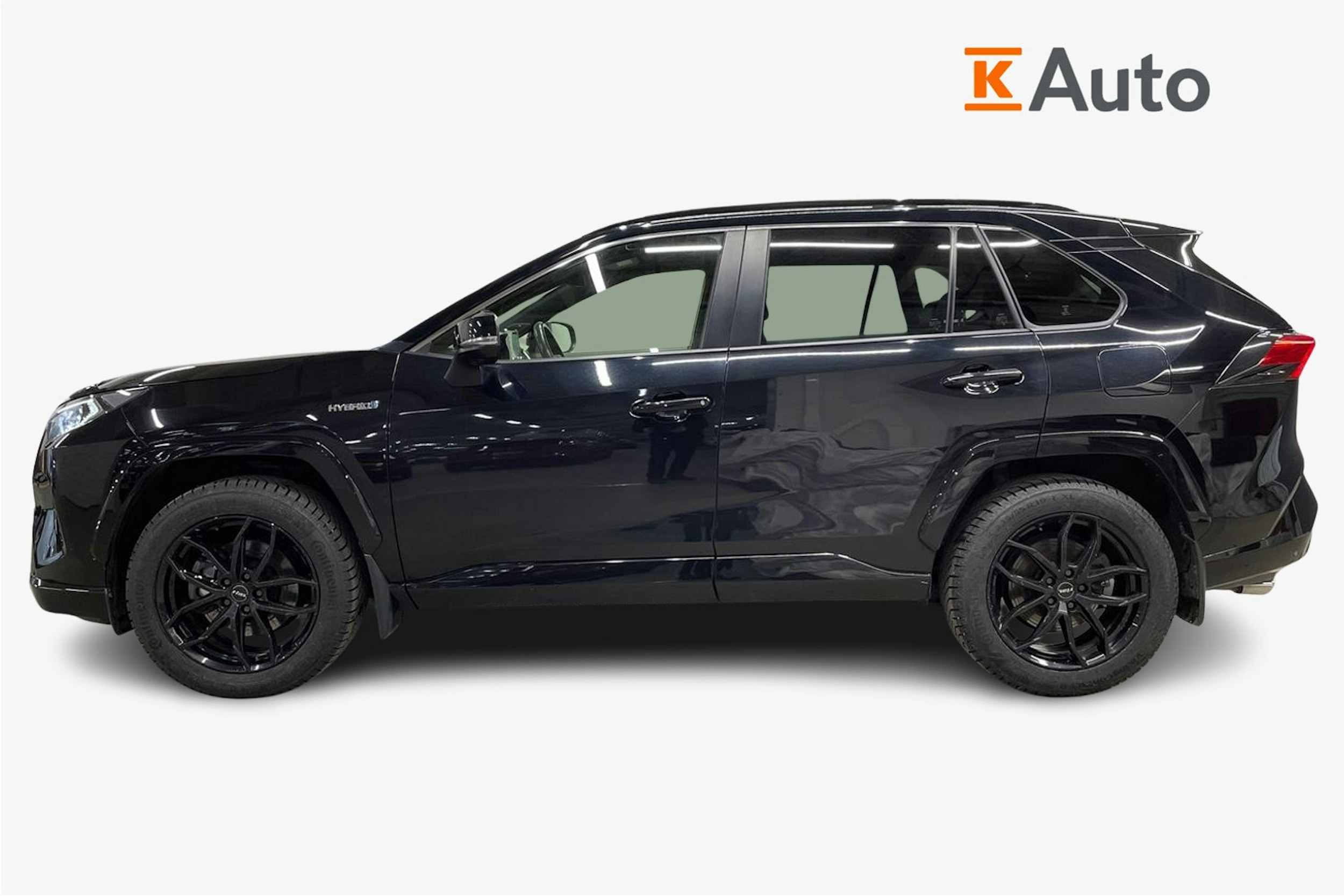 musta Toyota RAV4 2021 kuva 6.