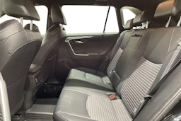 musta Toyota RAV4 2021 kuva 10.