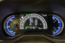 musta Toyota RAV4 2021 kuva 16.