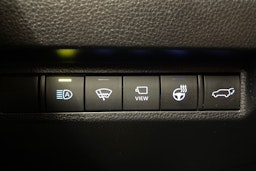 musta Toyota RAV4 2021 kuva 22.