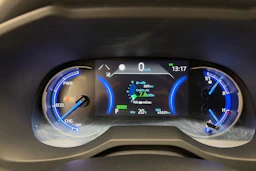Sininen Toyota RAV4 2020 kuva 14.