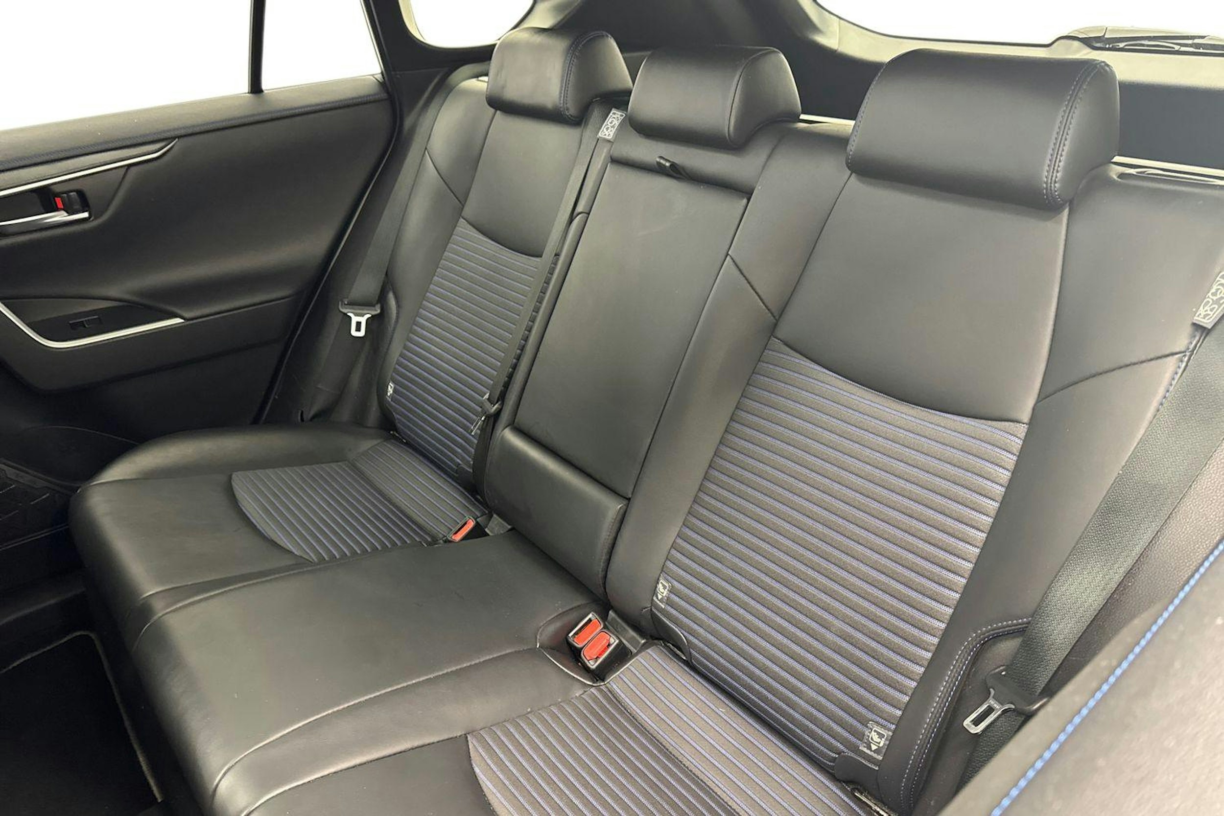 sininen Toyota RAV4 2020 kuva 8.