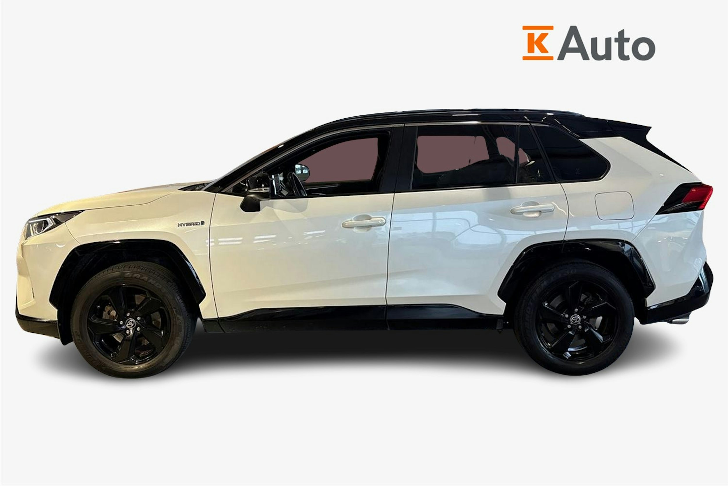 valkoinen Toyota RAV4 2020 kuva 6.