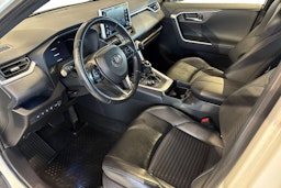 valkoinen Toyota RAV4 2020 kuva 7.