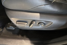valkoinen Toyota RAV4 2020 kuva 19.