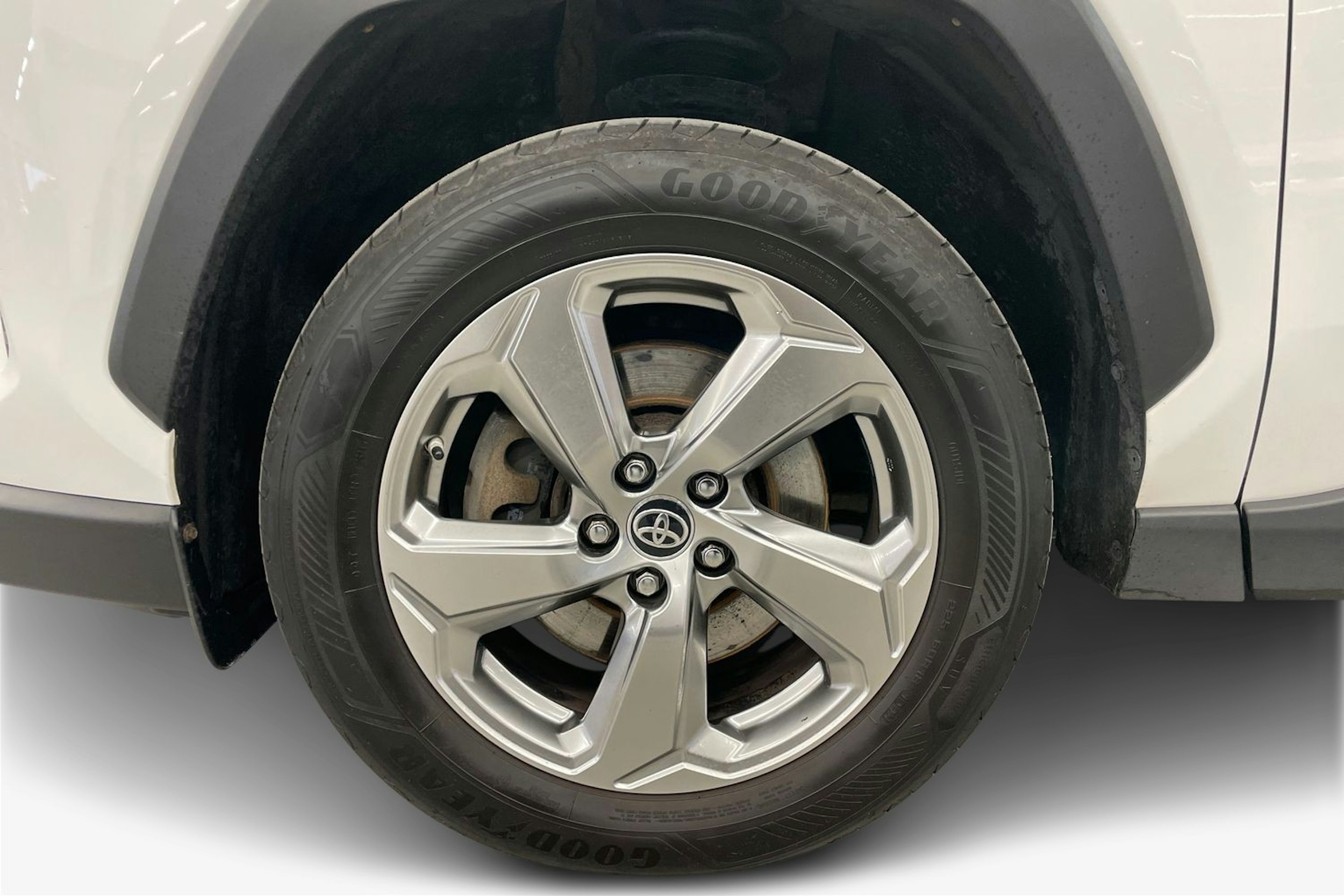 valkoinen Toyota RAV4 2020 kuva 11.