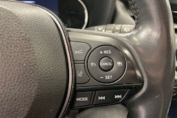valkoinen Toyota RAV4 2020 kuva 17.