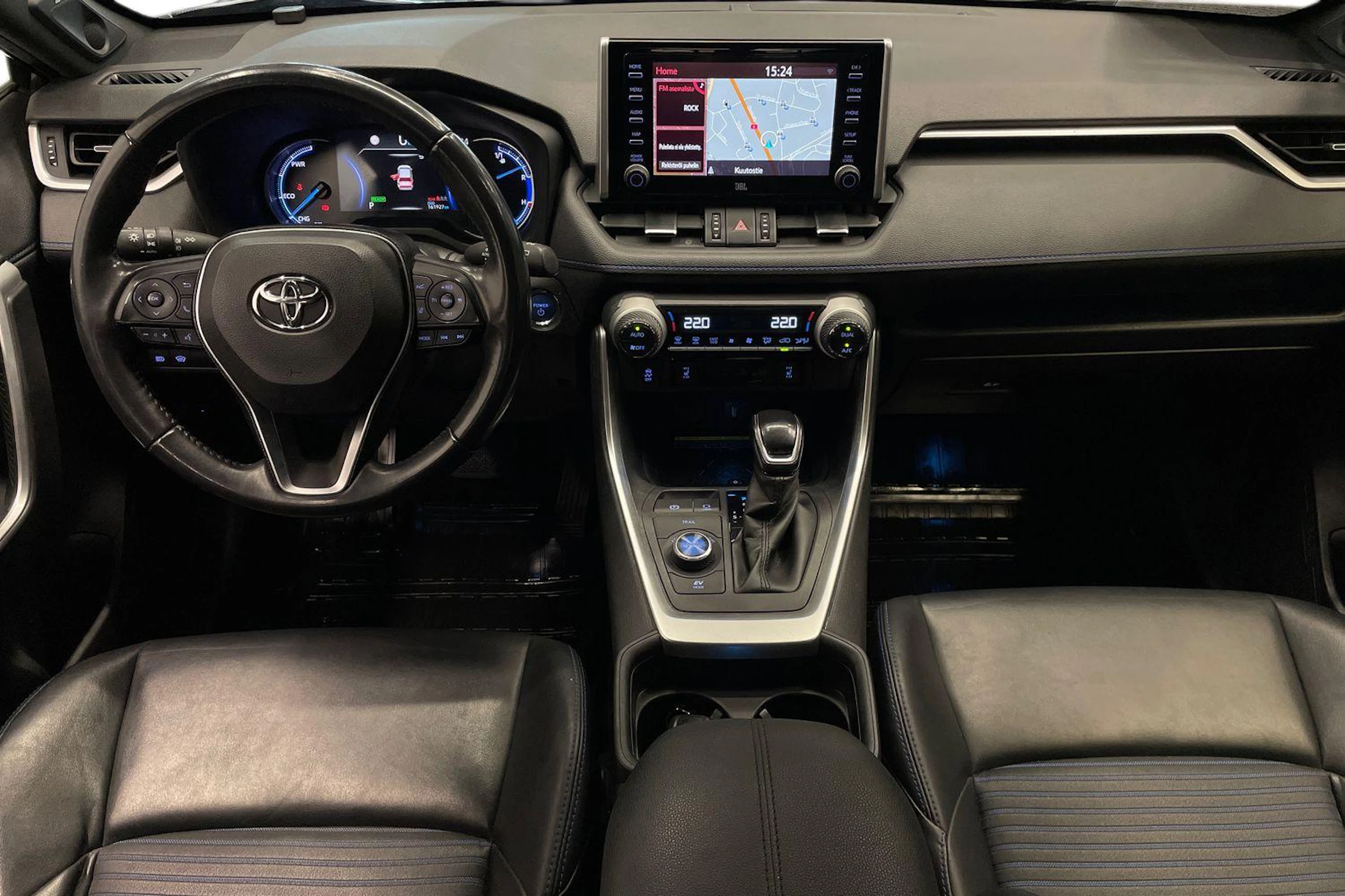 Harmaa Toyota RAV4 2020 kuva 7.