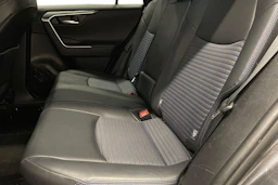 Harmaa Toyota RAV4 2020 kuva 8.