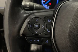 Harmaa Toyota RAV4 2020 kuva 14.