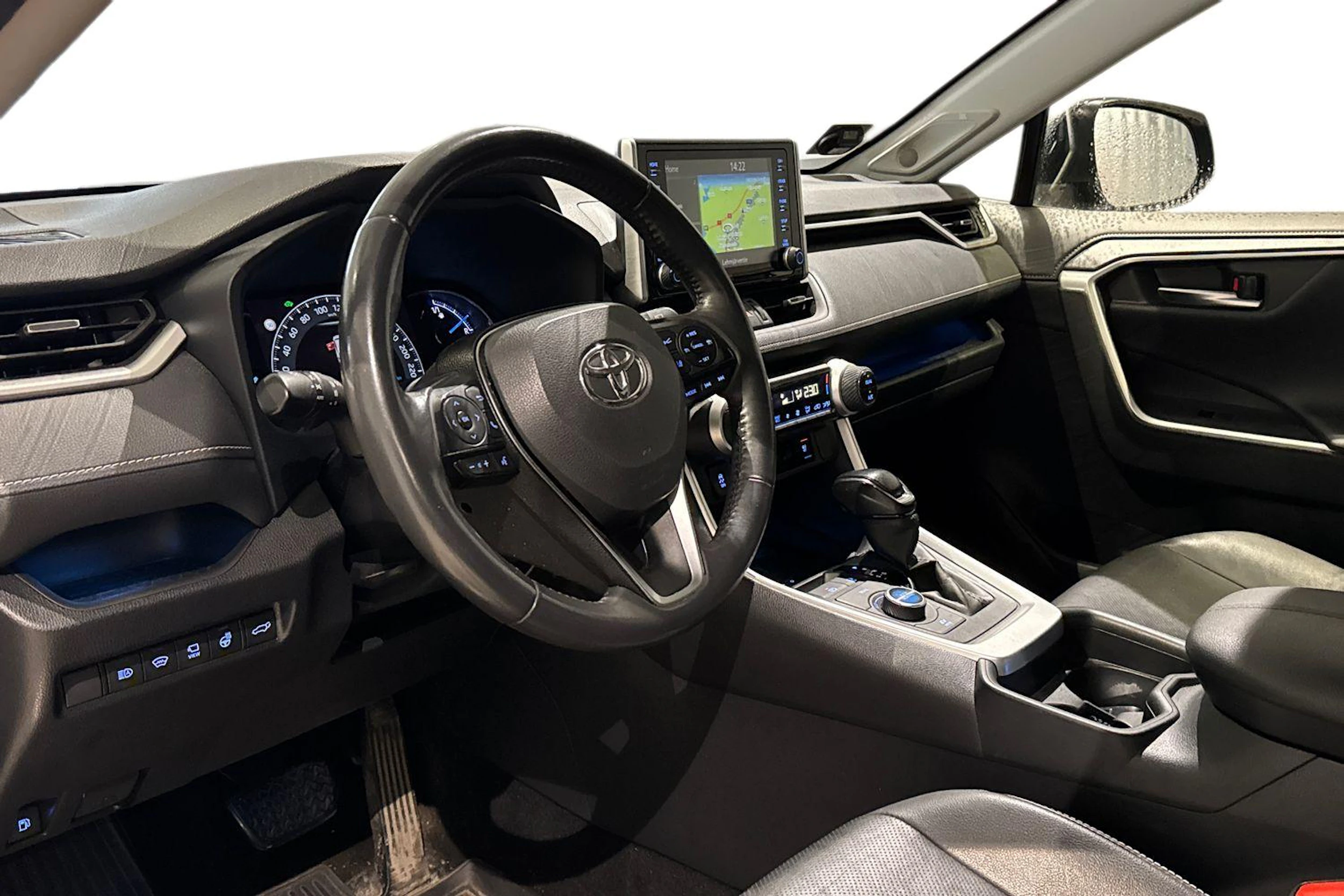 musta Toyota RAV4 2020 kuva 3.
